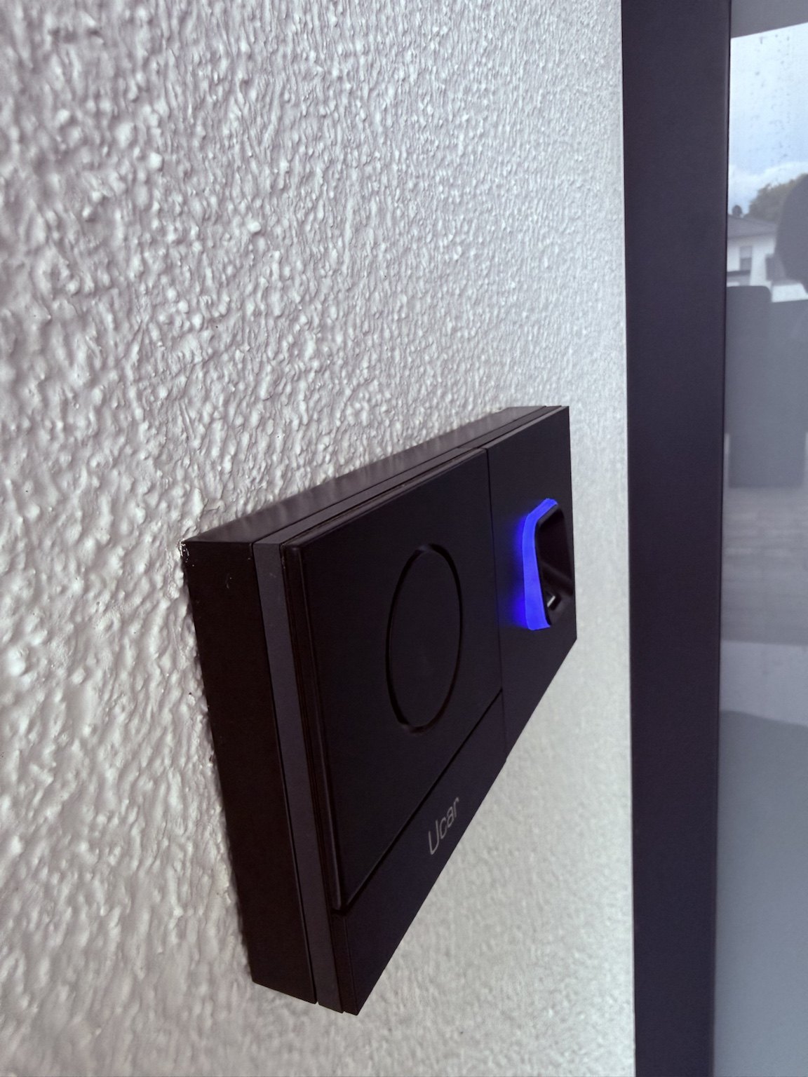 Individuell lasergravierte Gira Türstation
